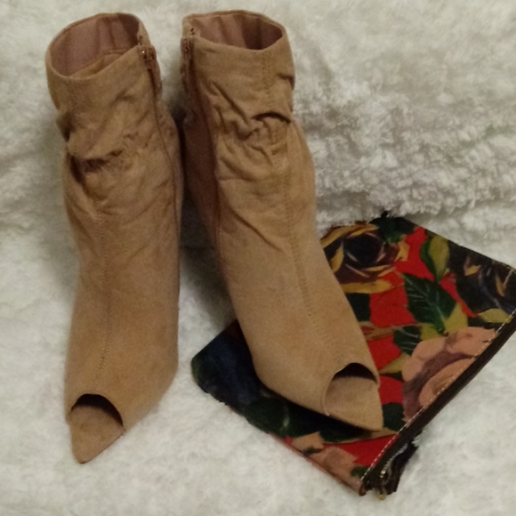 Boho Foxy Footwear Peep Toe Bootie Boots - Picture 3 of 5
